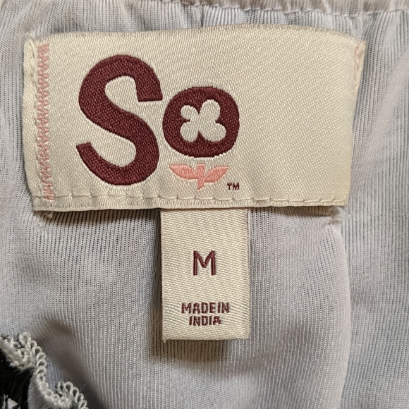 Dress - Picture 4 of 4